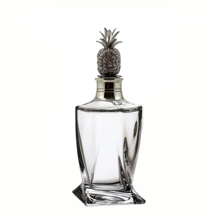 『imane』オデット　コランダー Menagerie Twist Style Whiskey Decanter - Pineapple — MENAGERIE